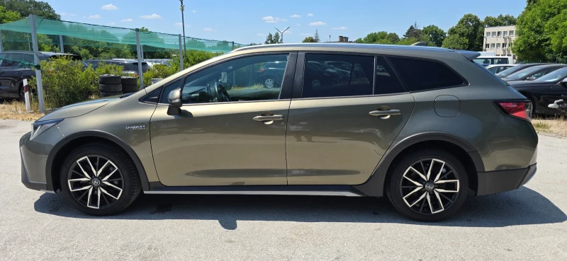 Toyota Corolla НОВА! УНИКАТ! 30000 км! 2.0 Hybrid, снимка 8 - Автомобили и джипове - 47585039