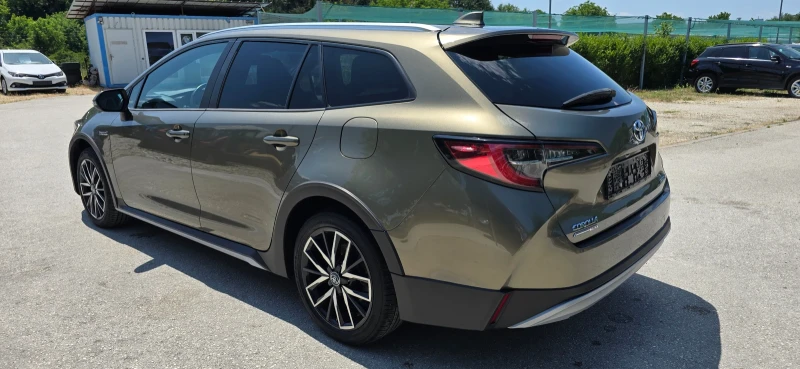 Toyota Corolla НОВА! УНИКАТ! 30000 км! 2.0 Hybrid, снимка 7 - Автомобили и джипове - 47585039