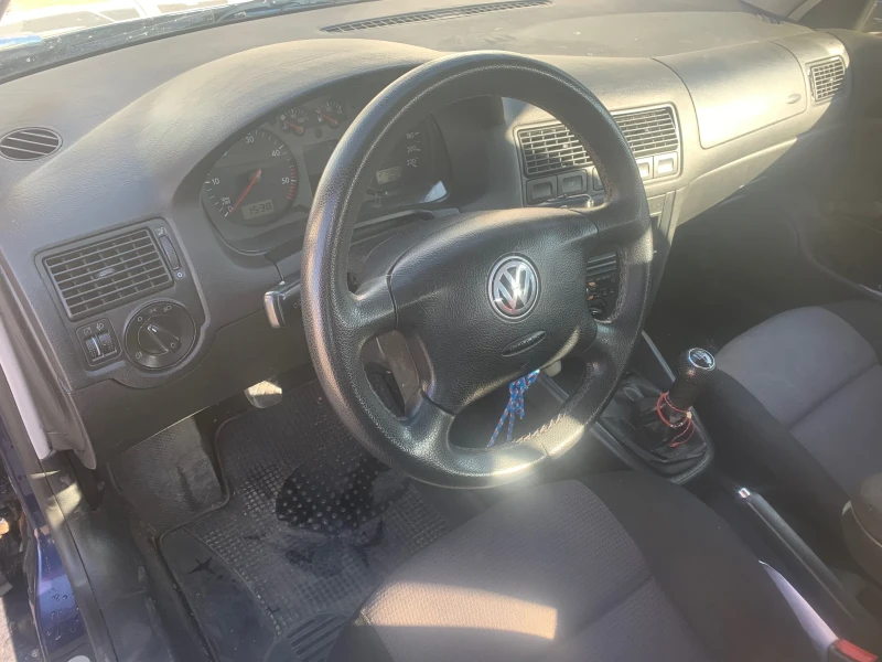 VW Golf EDITION, снимка 10 - Автомобили и джипове - 47959400