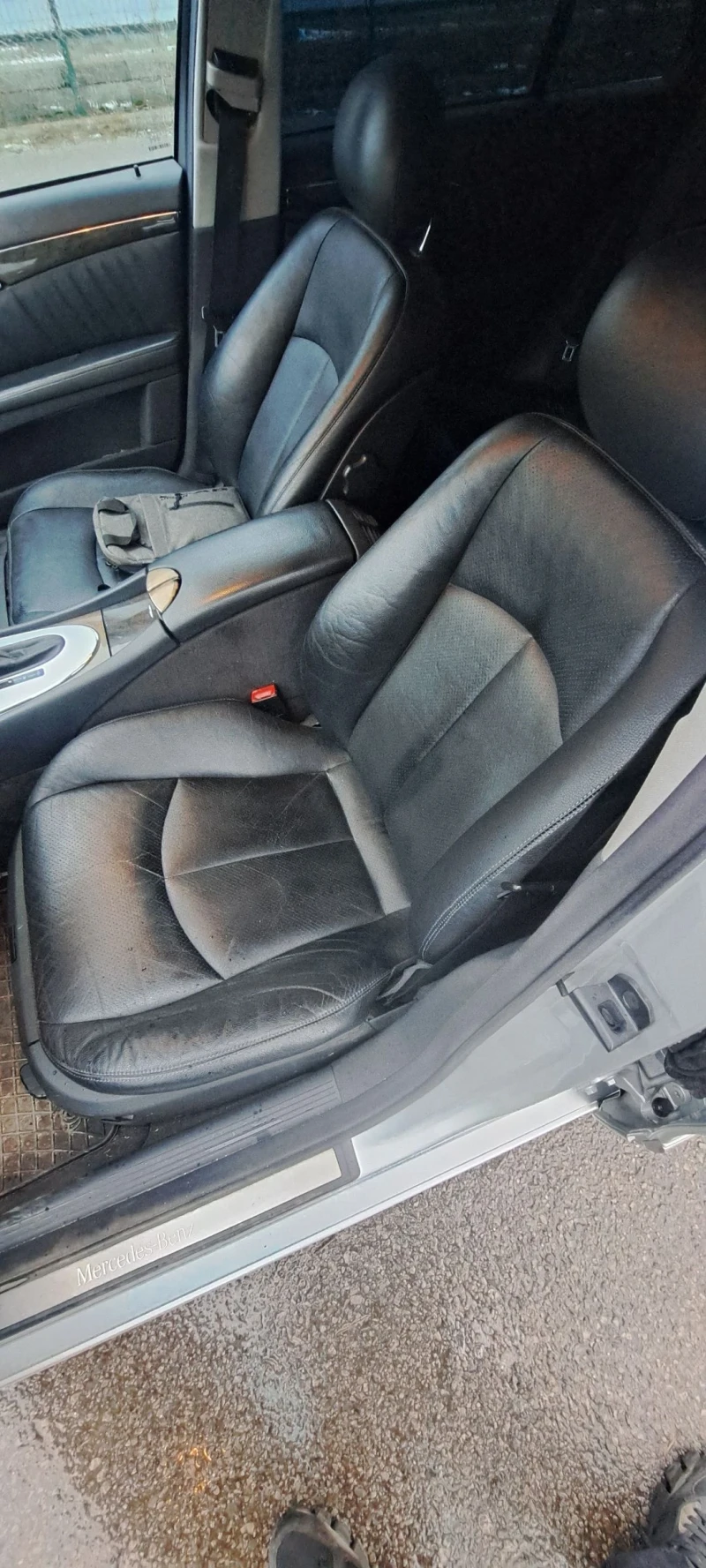 Mercedes-Benz E 270 Avantgarde, снимка 9 - Автомобили и джипове - 48773952