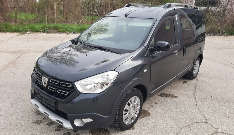 Dacia Dokker 1.2i STEPWEY NAVI, снимка 9 - Автомобили и джипове - 49896671