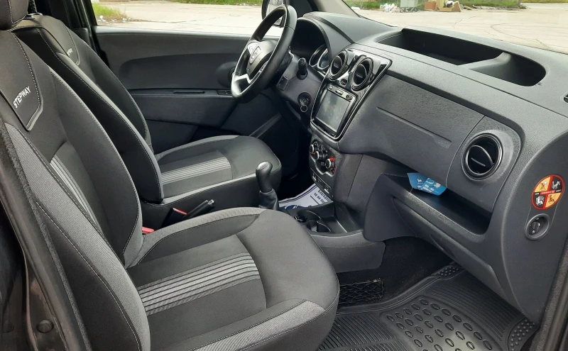 Dacia Dokker 1.2i STEPWEY NAVI, снимка 12 - Автомобили и джипове - 49896671
