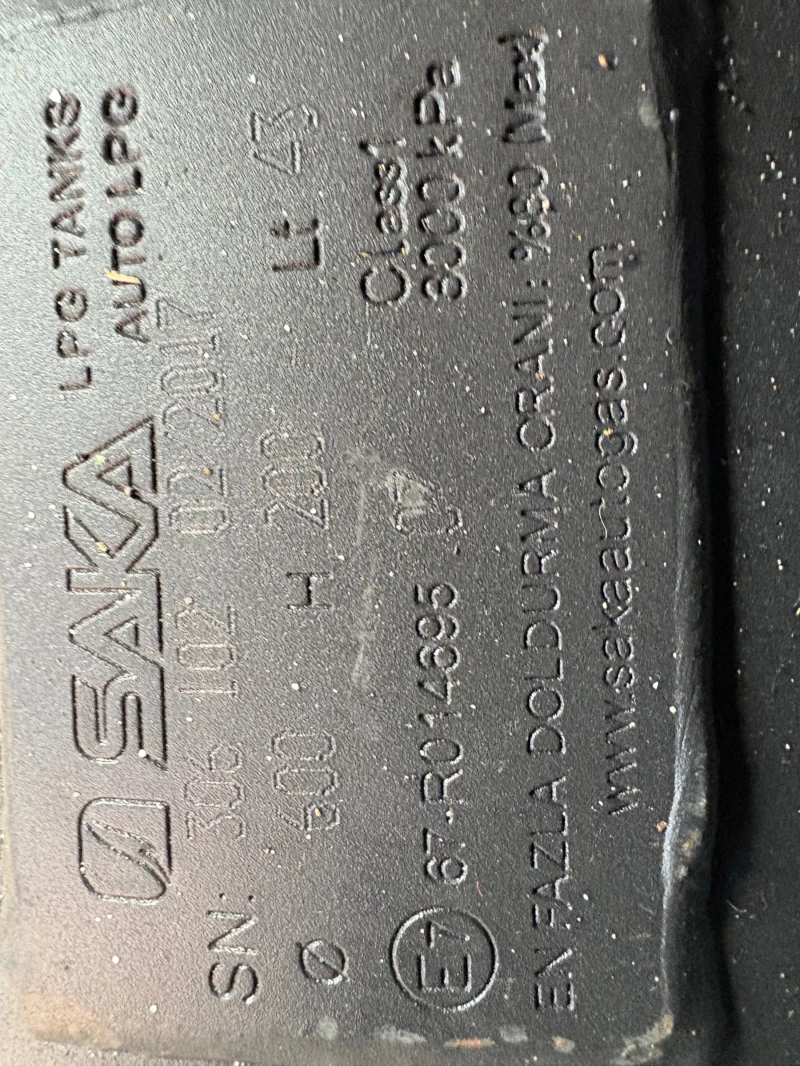 Kia Venga 1.4 Бенз/Газ, снимка 7 - Автомобили и джипове - 50352464