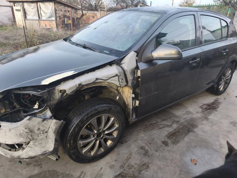 Opel Astra H 1.7 110к.с. 6ск, снимка 3 - Автомобили и джипове - 52406327