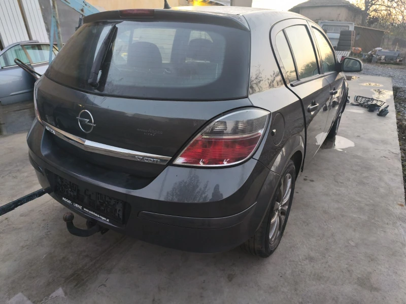Opel Astra H 1.7 110к.с. 6ск, снимка 6 - Автомобили и джипове - 52406327
