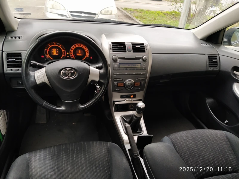 Toyota Corolla 1.4 D-4D, снимка 12 - Автомобили и джипове - 52856181