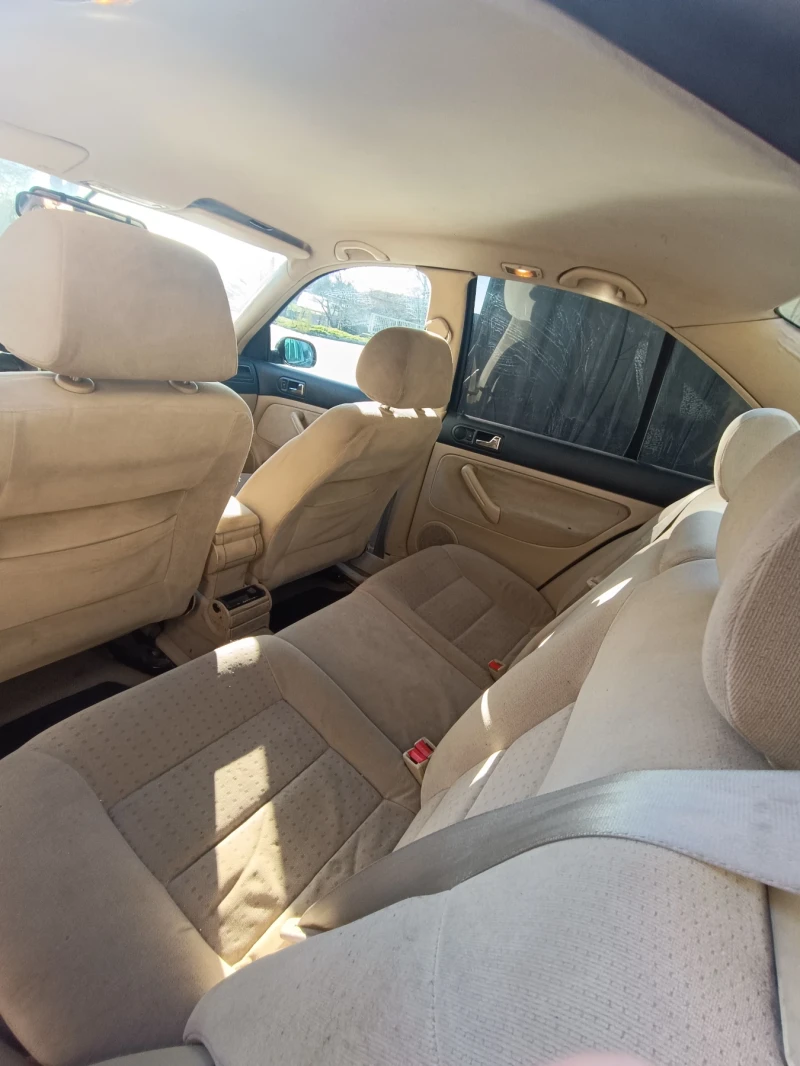 VW Bora, снимка 8 - Автомобили и джипове - 52951644