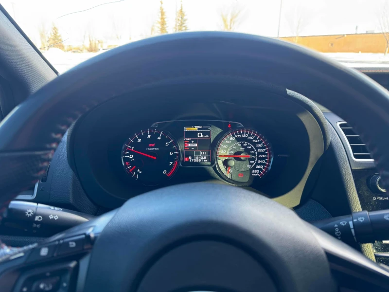 Subaru WRX * STI * CARFAX * БЕЗ ПЪРВОНАЧАЛНА ВНОСКА, снимка 8 - Автомобили и джипове - 52973259