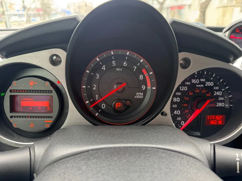 Nissan 370Z SPORT, снимка 9 - Автомобили и джипове - 53211781