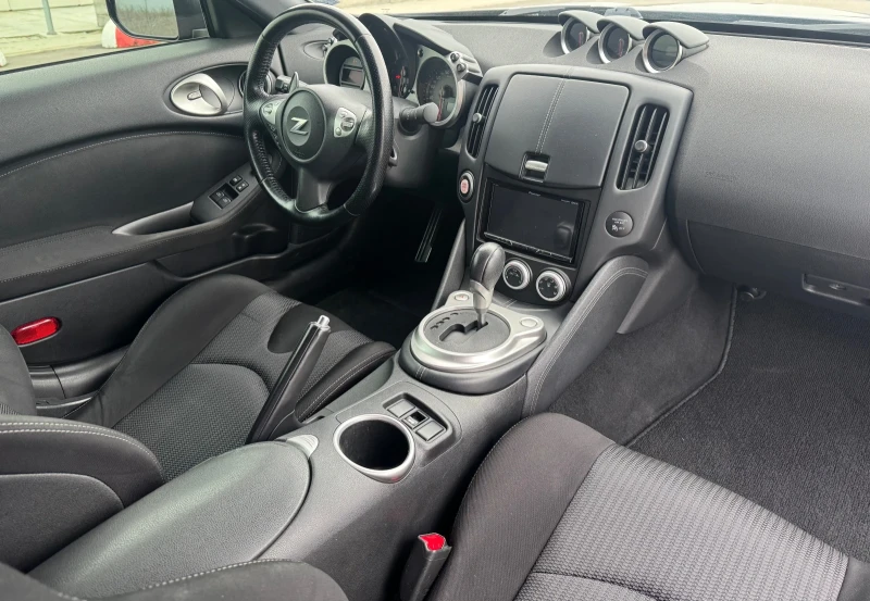 Nissan 370Z SPORT, снимка 8 - Автомобили и джипове - 53211781