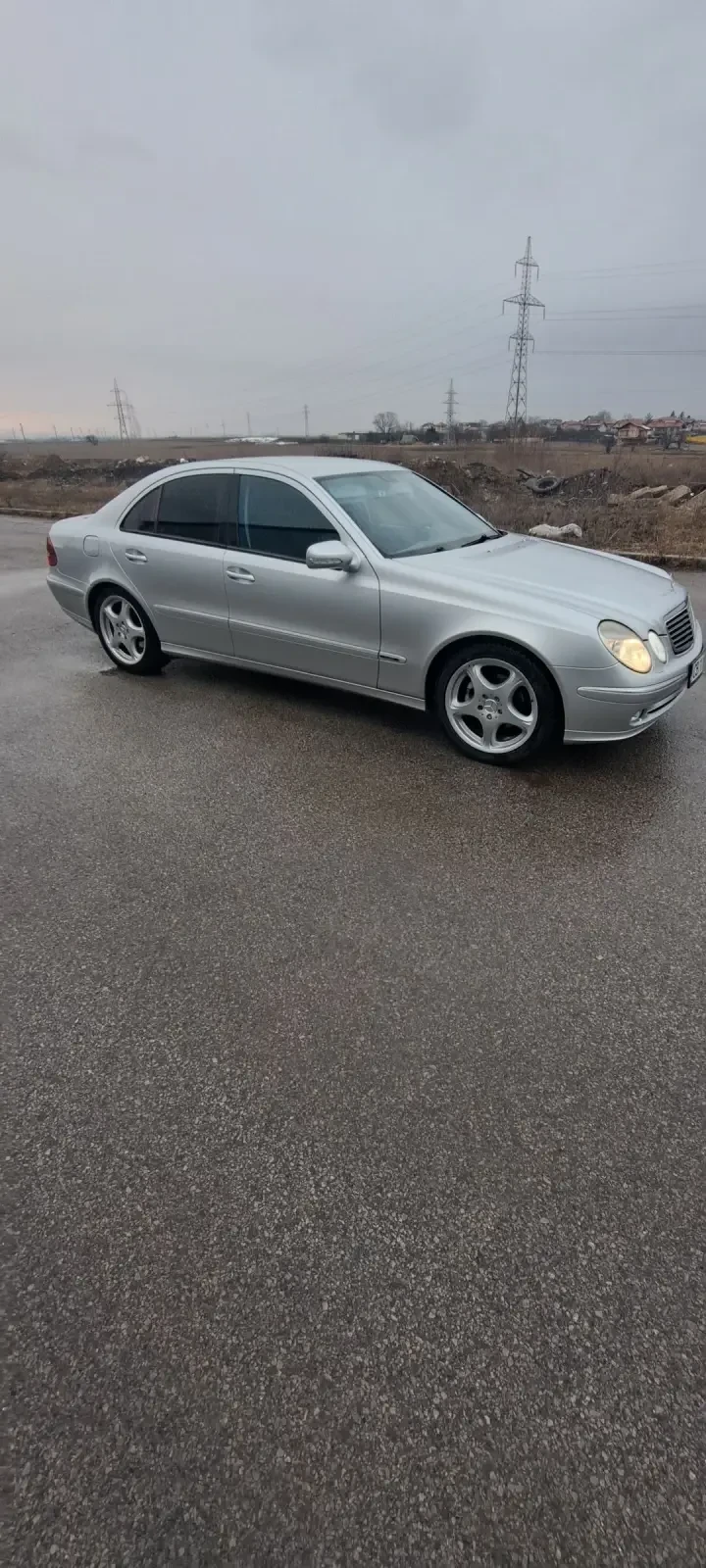 Mercedes-Benz E 270 Avantgarde, снимка 2 - Автомобили и джипове - 48773952