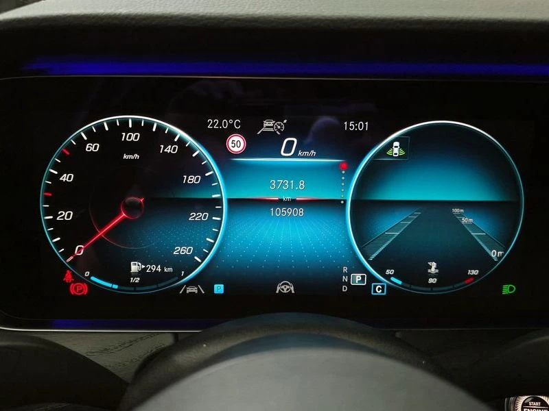 Mercedes-Benz E 220 E220d 4MATIC AMG Line| 143к.с.| ВКЛ.ТЕХНОТЕСТ, снимка 8 - Автомобили и джипове - 55197478