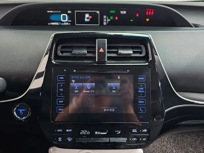 Toyota Prius 1.8 Хибрид, снимка 6 - Автомобили и джипове - 55432829