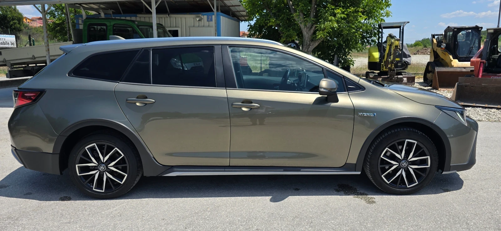 Toyota Corolla НАМАЛЕНИЕ! НОВА! УНИКАТ! 29000км! 2.0 Hybrid - изображение 4