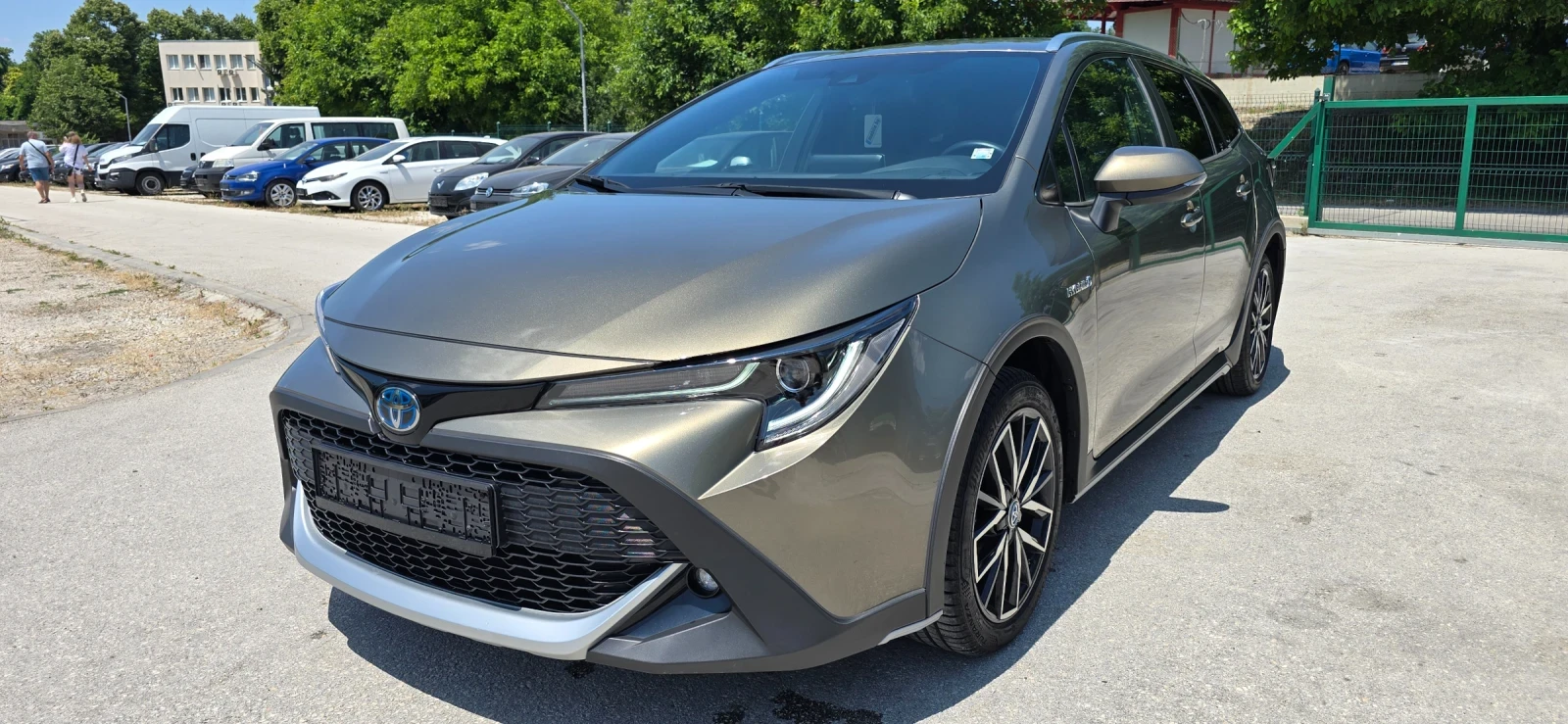 Toyota Corolla ! ! ! 30000 ! 2.0 Hybrid | Mobile.bg   2