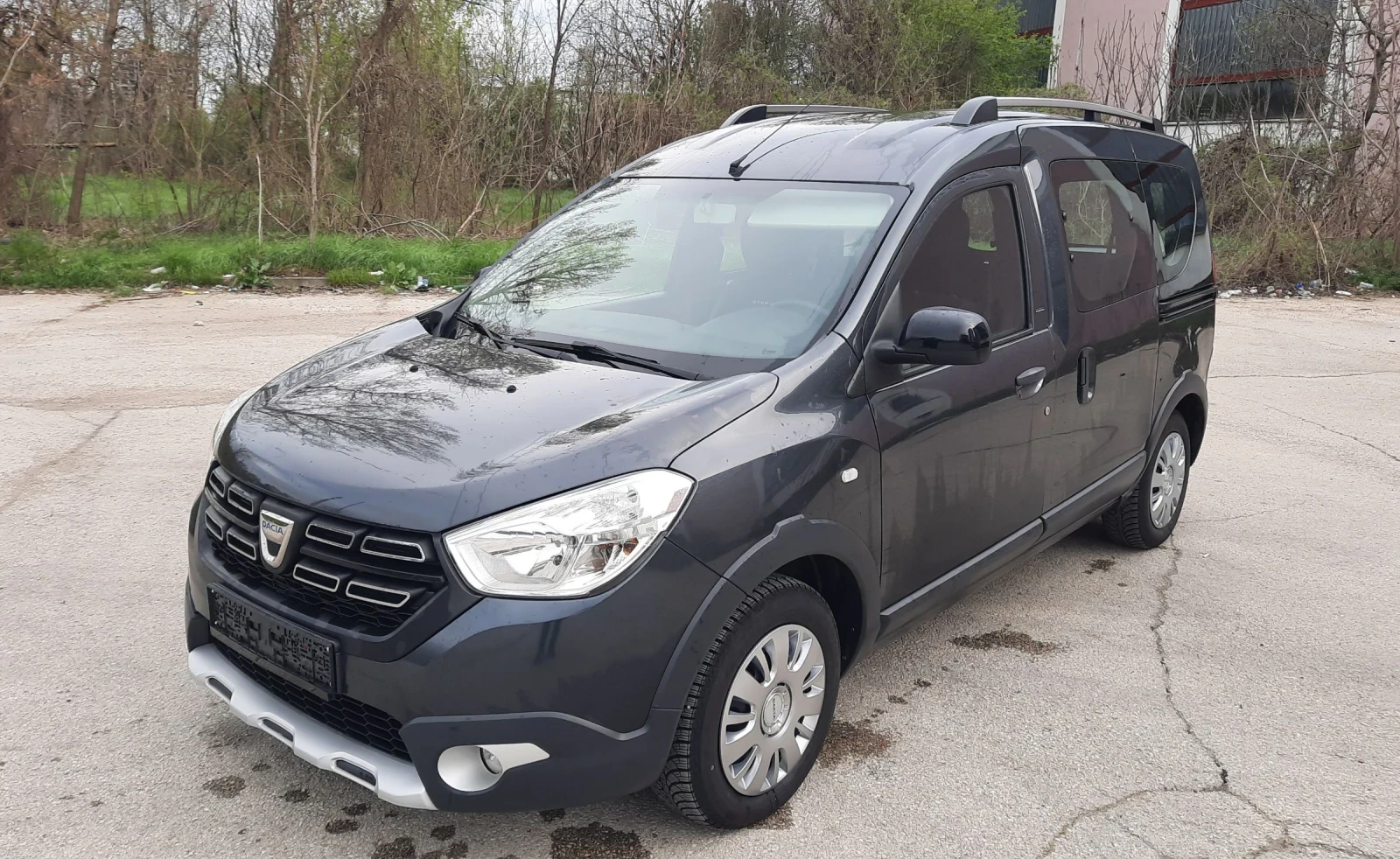 Dacia Dokker 1.2i STEPWEY NAVI | Mobile.bg — изображение 1