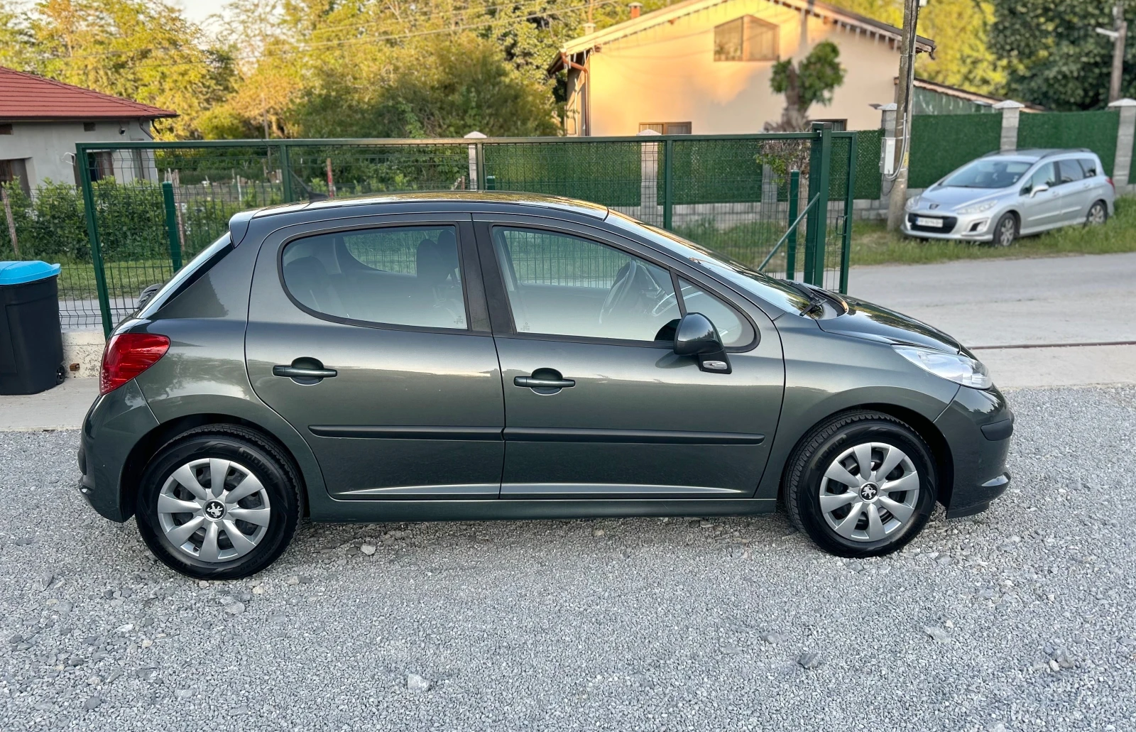 Peugeot 207 1.4i* 75кс* СТАРИЯТ МОТОР*  - изображение 8