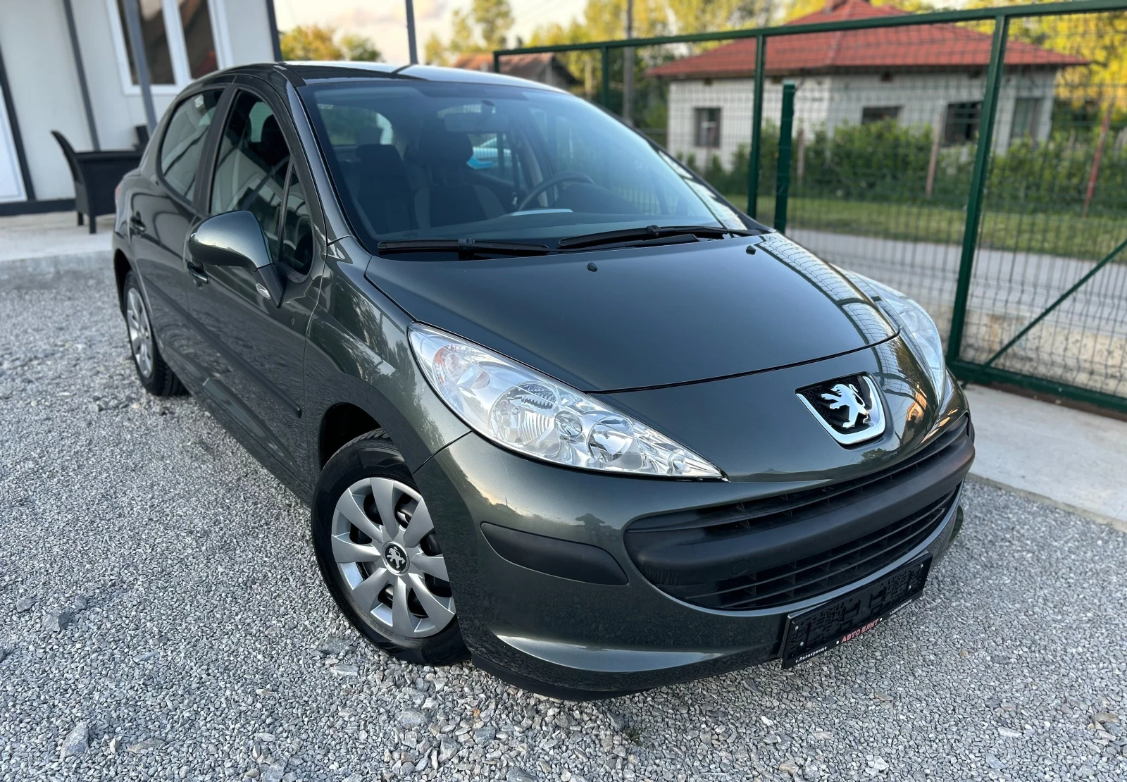 Peugeot 207 1.4i* 75кс* СТАРИЯТ МОТОР*  - изображение 3