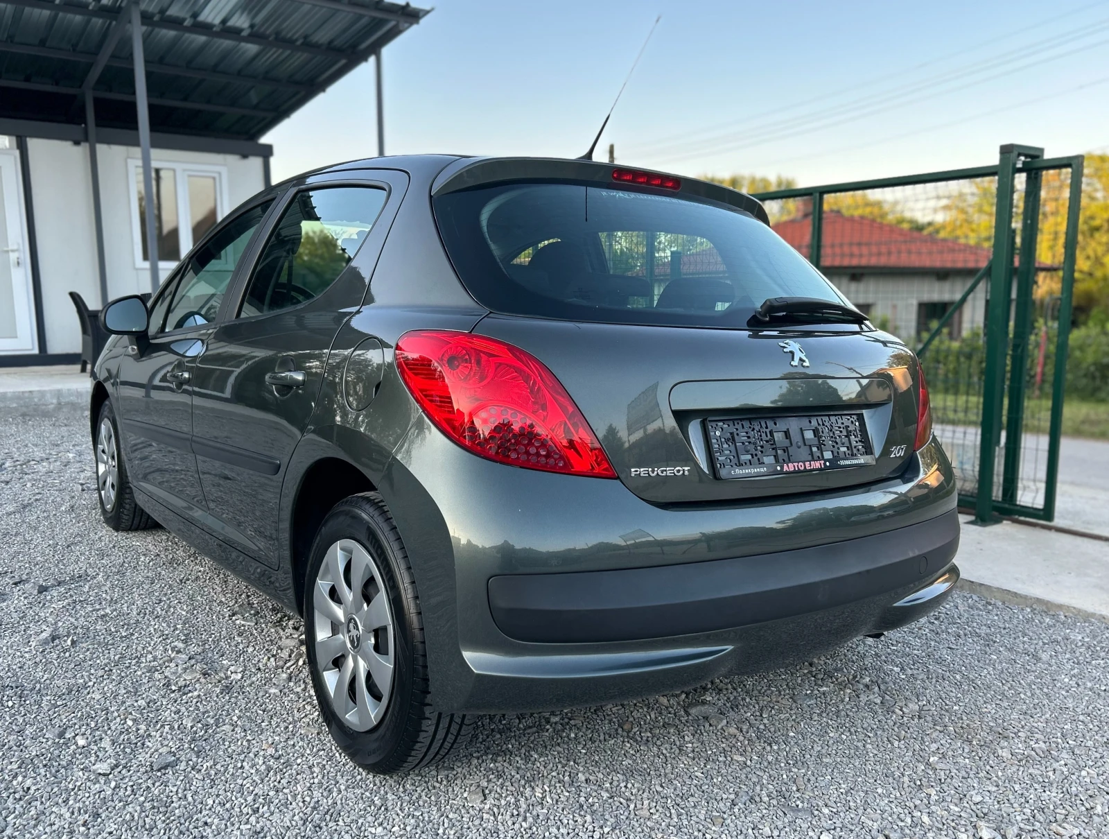 Peugeot 207 1.4i* 75кс* СТАРИЯТ МОТОР*  - изображение 4