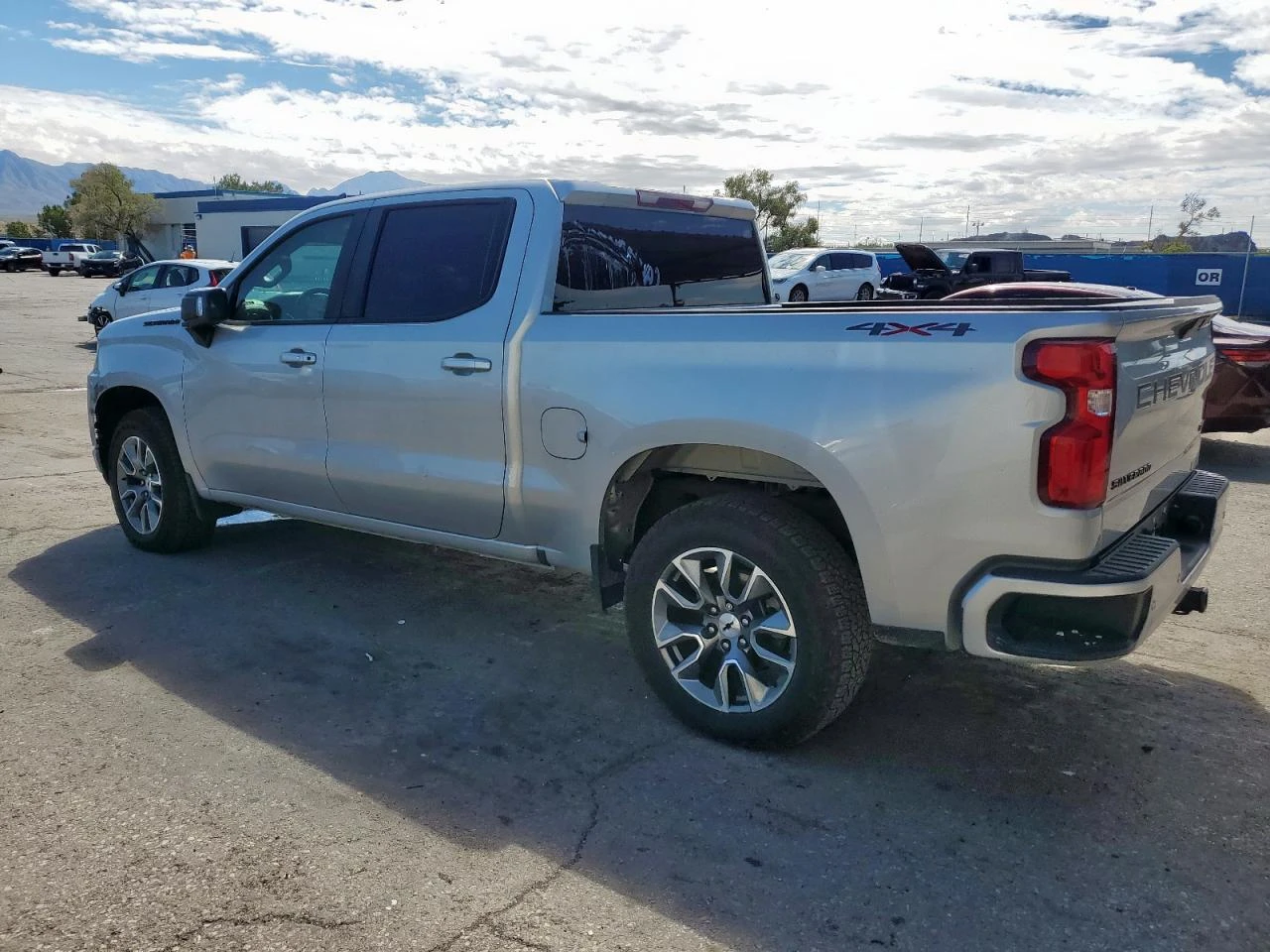 Chevrolet Silverado LTD K1500 RST - изображение 6