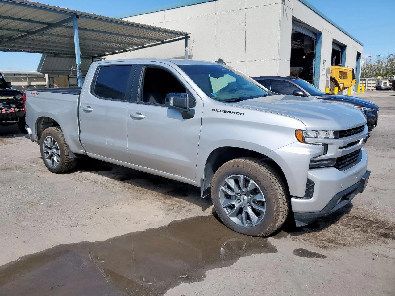 Chevrolet Silverado LTD K1500 RST - изображение 3