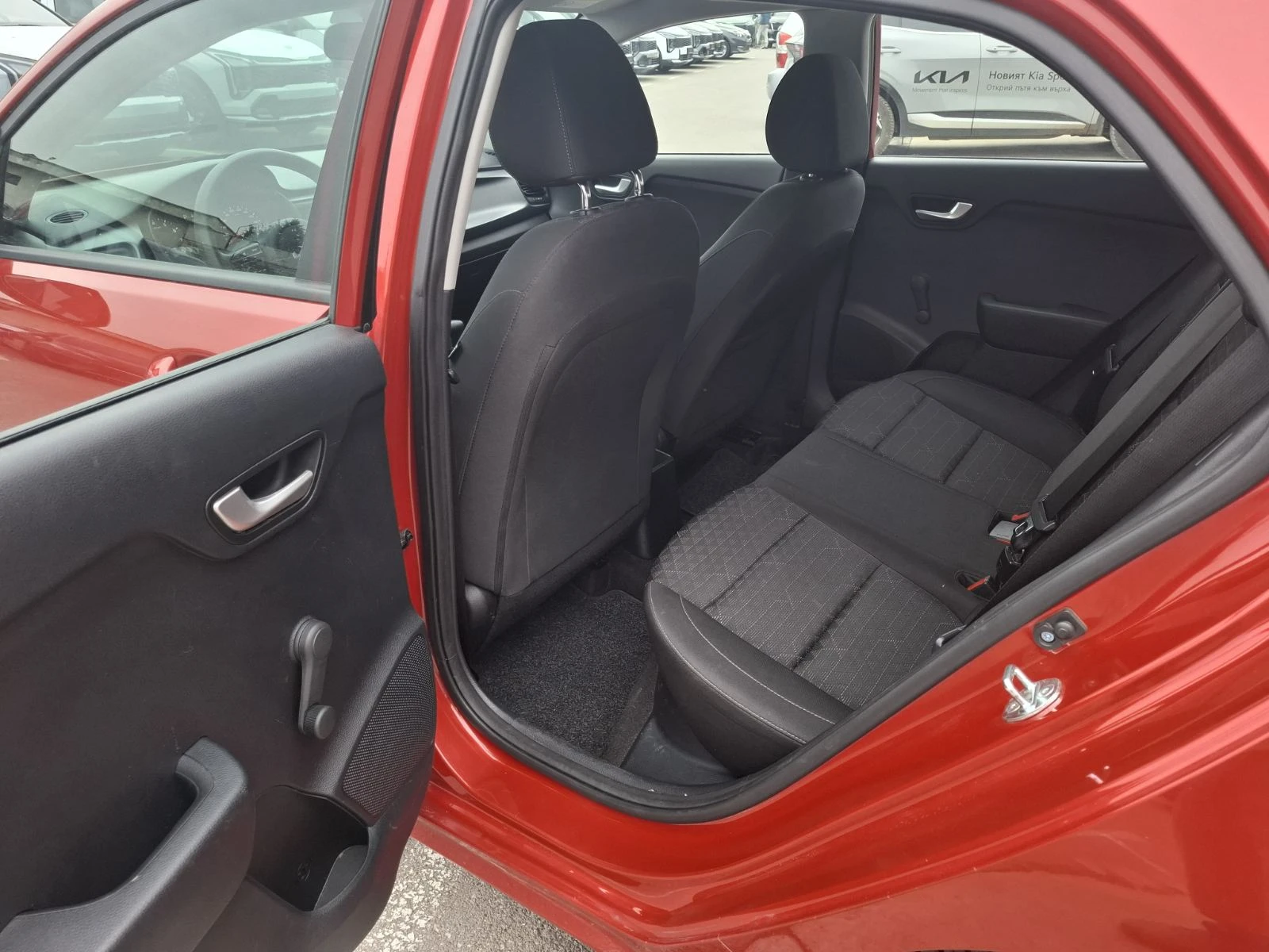 Kia Rio 1.0   | Mobile.bg   7