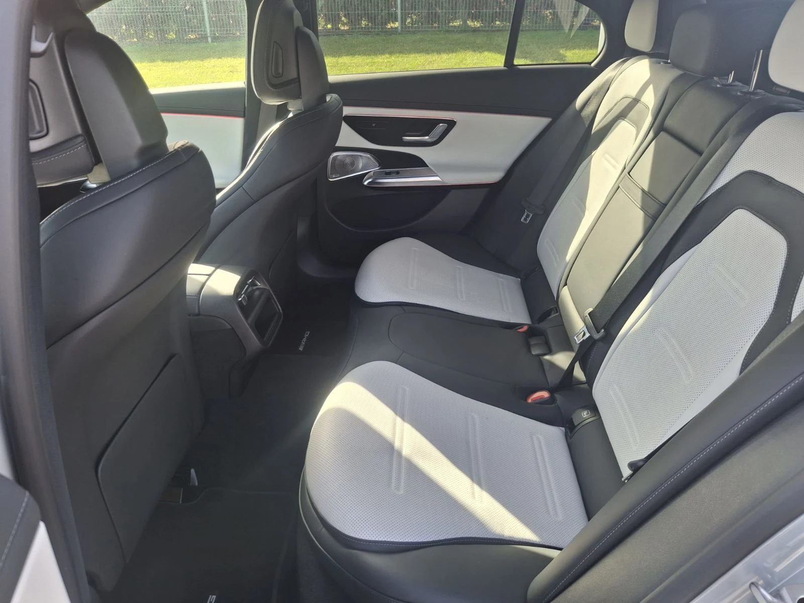 Mercedes-Benz E 53 AMG HYBRID 4MATIC+  - изображение 10