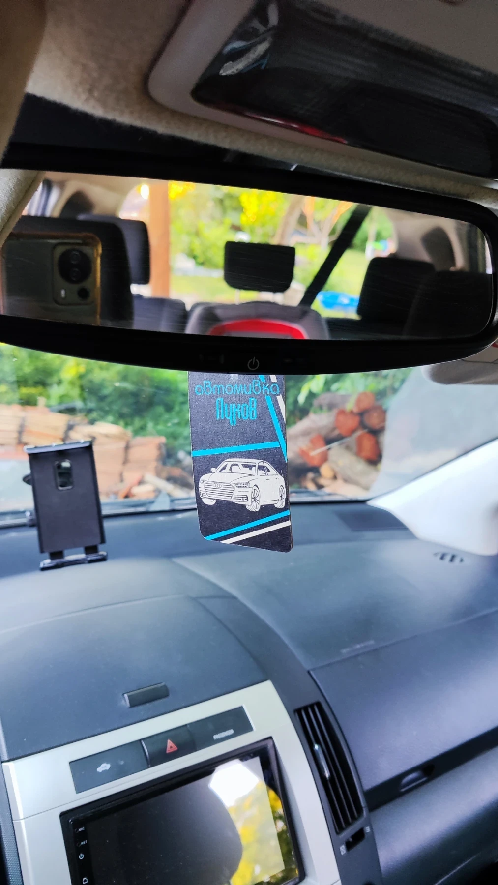 Toyota Corolla verso 2.2 136 - изображение 8