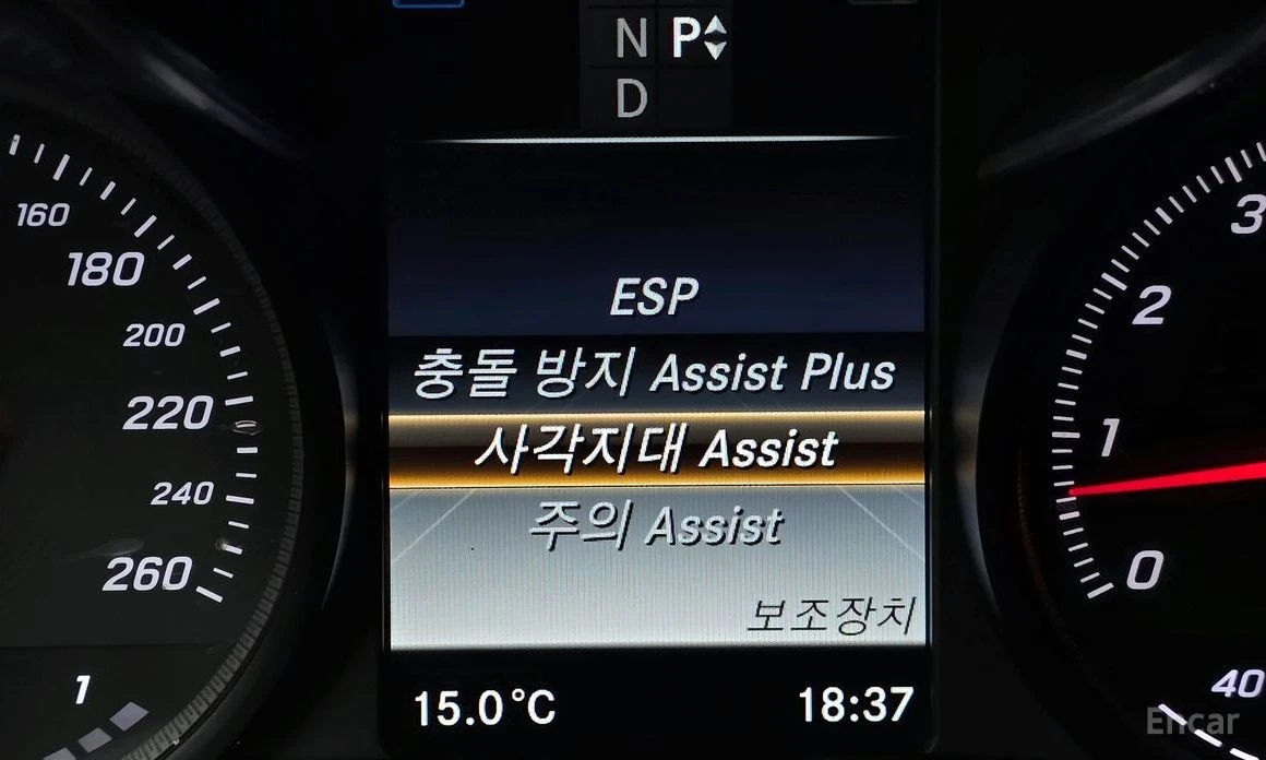 Mercedes-Benz C 200 AMG LINE* SUNROOF* CAM* ПОДГРЕВ, снимка 14 - Автомобили и джипове - 54071862