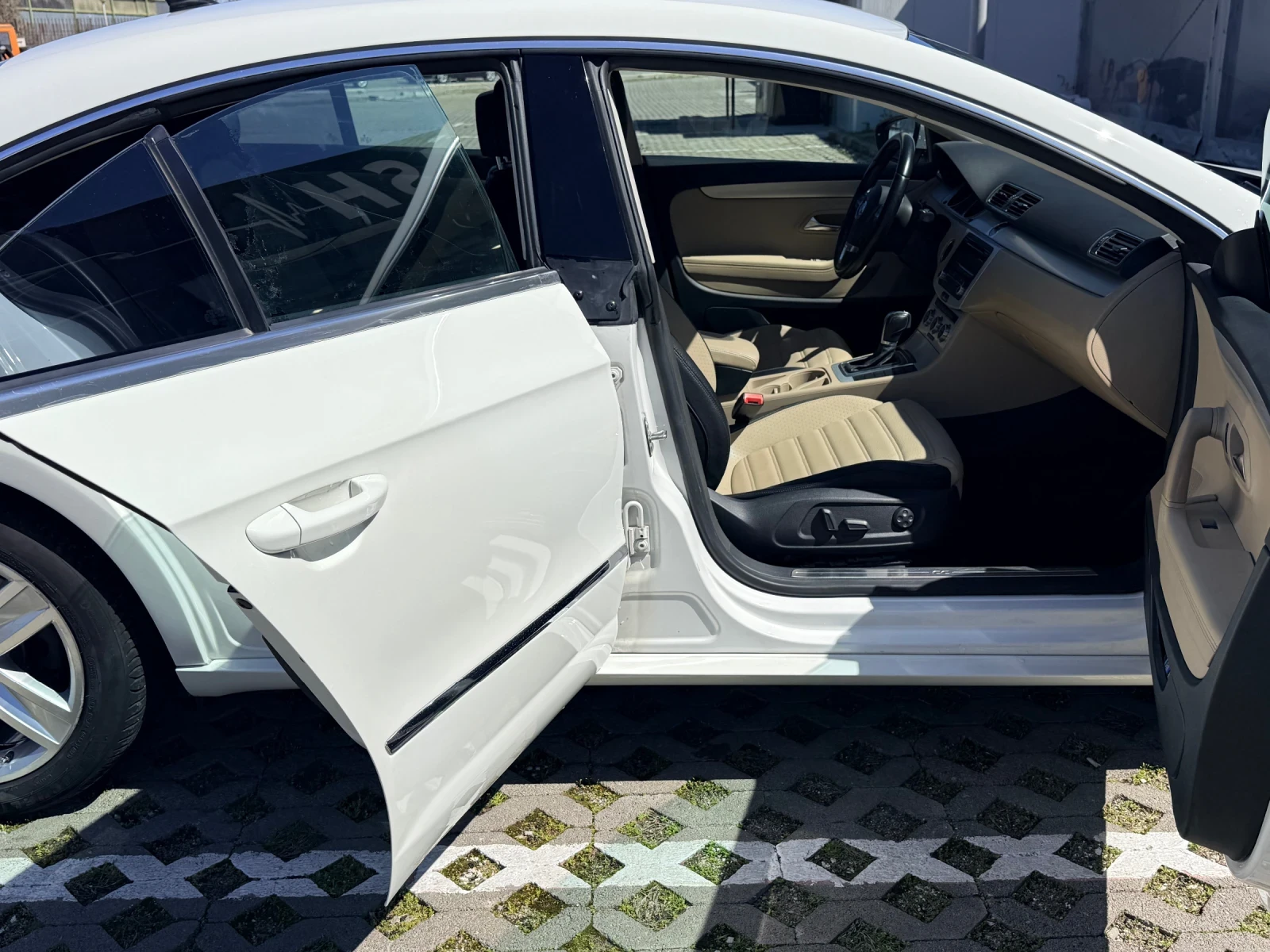 VW CC, снимка 10 - Автомобили и джипове - 54138302