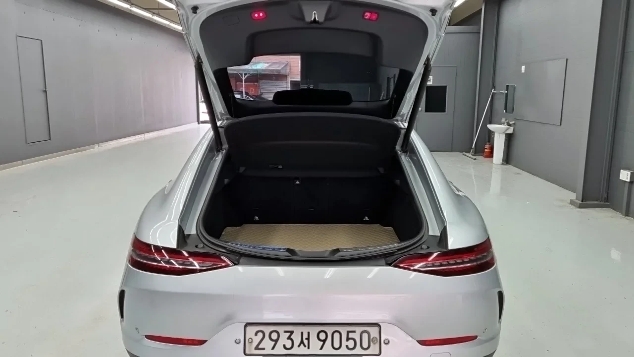 Mercedes-Benz GT HEAD-UP* ОБДУХ* 360* AMBIENT* КРАЙНА ЦЕНА* ДИСТРОН, снимка 15 - Автомобили и джипове - 54170022