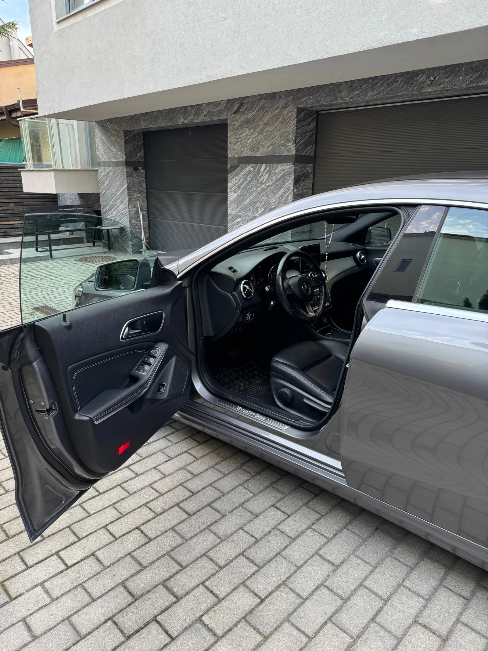 Mercedes-Benz CLA 180 Facelift, снимка 8 - Автомобили и джипове - 54415730