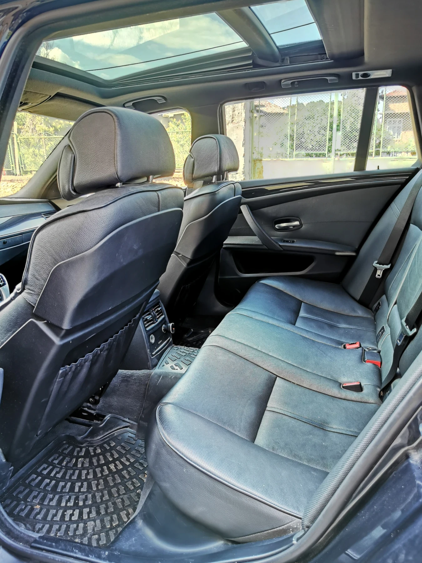BMW 530 М-Пакет, Панорама, Обдухване, задно, фейслифт, , снимка 15 - Автомобили и джипове - 54682462