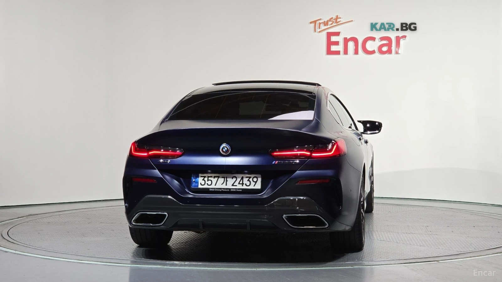 BMW M8 xDrive First Edition* КОЖА* ОБДУХВ* ПАНО* 360* HUD, снимка 4 - Автомобили и джипове - 55235059