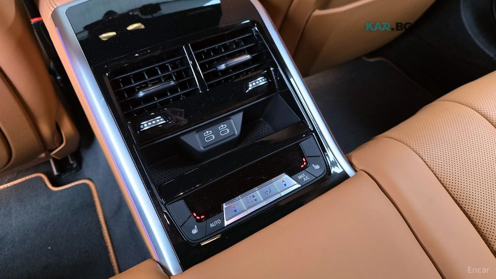 BMW M8 xDrive First Edition* КОЖА* ОБДУХВ* ПАНО* 360* HUD, снимка 17 - Автомобили и джипове - 55235059