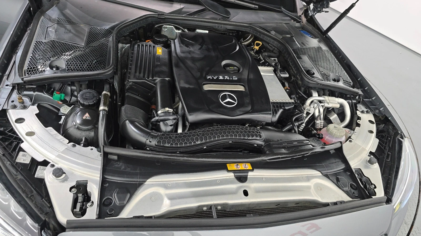 Mercedes-Benz C 350 E Hybrid, снимка 6 - Автомобили и джипове - 55421321