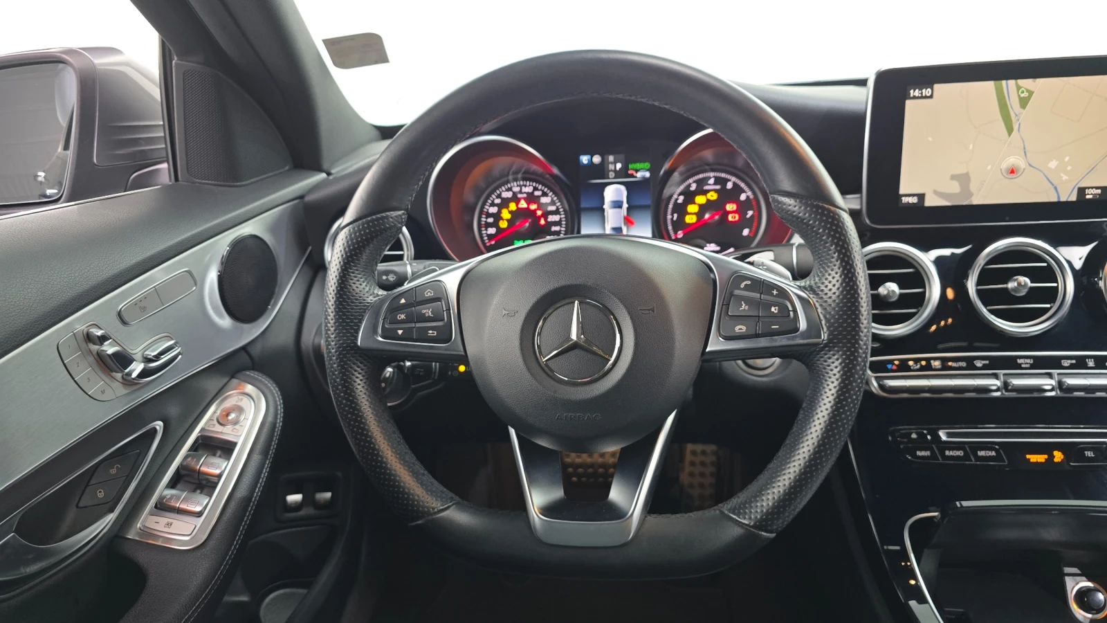 Mercedes-Benz C 350 E Hybrid, снимка 8 - Автомобили и джипове - 55421321