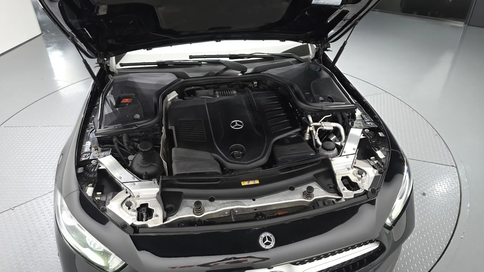 Mercedes-Benz CLS 450 4MATIC AMG PKG| BURMESTER| 360| ПАНО| ОБДУХ, снимка 15 - Автомобили и джипове - 55696043