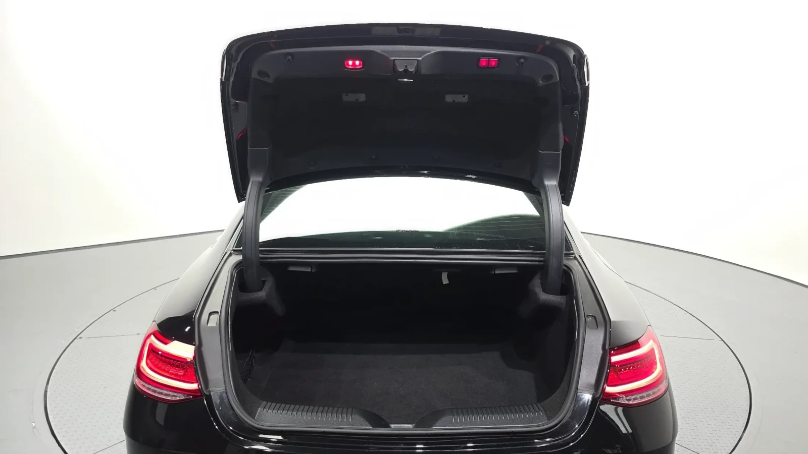 Mercedes-Benz CLS 450 4MATIC AMG PKG| BURMESTER| 360| ПАНО| ОБДУХ, снимка 14 - Автомобили и джипове - 55696043