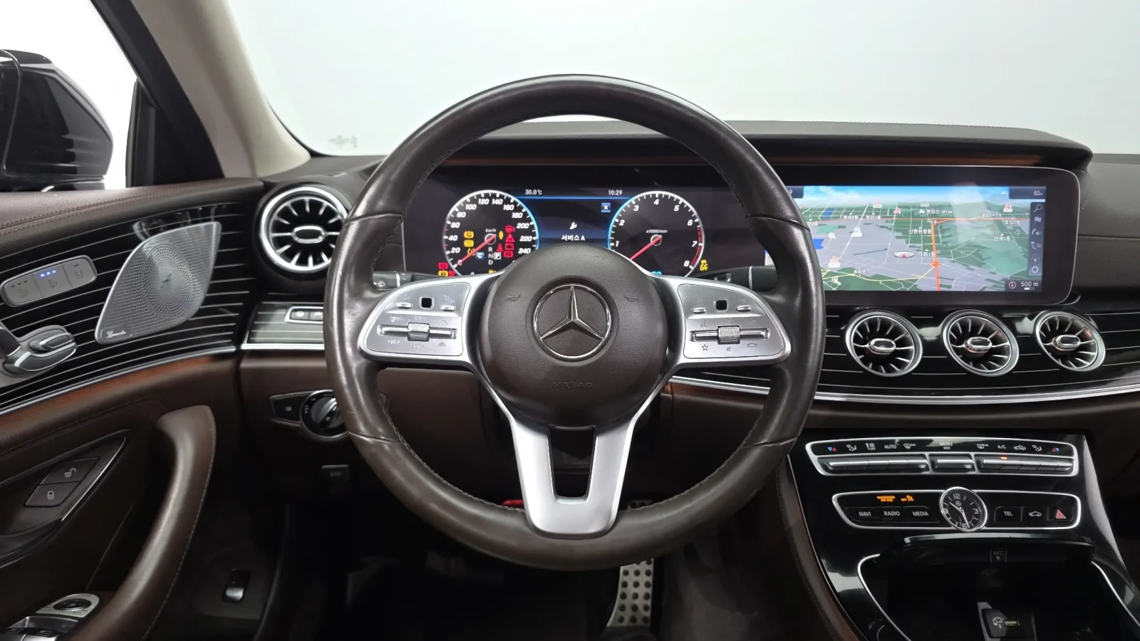 Mercedes-Benz CLS 450 4MATIC AMG PKG| BURMESTER| 360| ПАНО| ОБДУХ, снимка 7 - Автомобили и джипове - 55696043