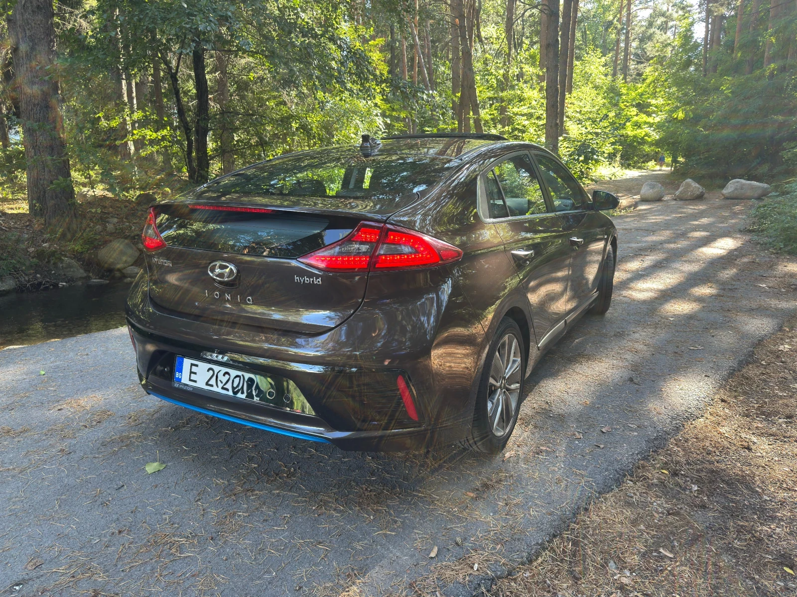Hyundai Ioniq Premium Hybrid, снимка 4 - Автомобили и джипове - 56058503