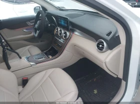 Mercedes-Benz GLC 300 * 4MATIC SUV * CARFAX * , снимка 5
