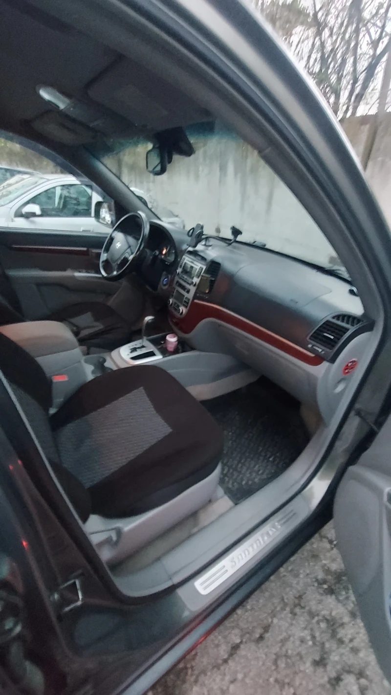 Hyundai Santa fe 2.7 V6 4WD, снимка 7 - Автомобили и джипове - 52455855