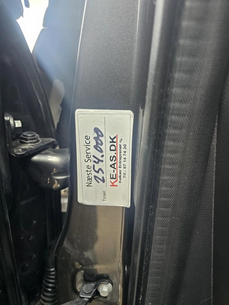 Ford Kuga 2.0TDCI 180ps 4X4 AUTO, снимка 14 - Автомобили и джипове - 52774133