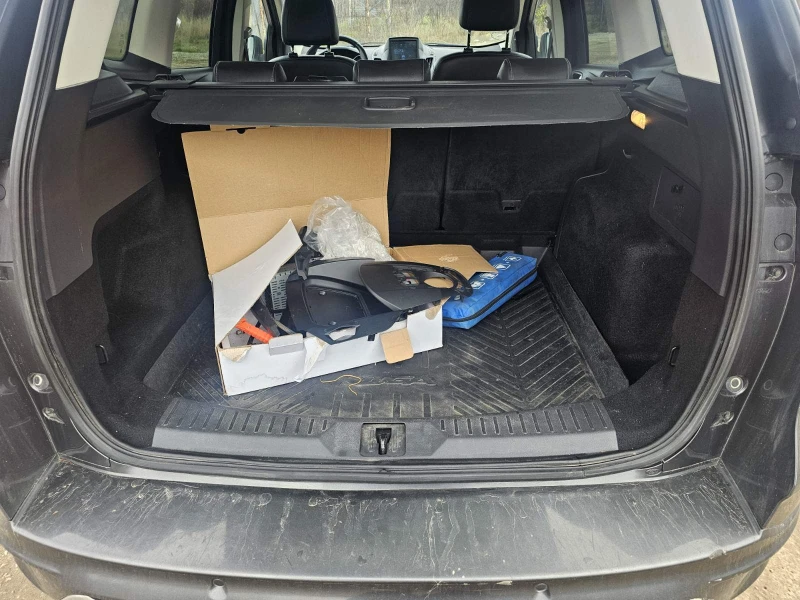 Ford Kuga 2.0TDCI 180ps 4X4 AUTO, снимка 11 - Автомобили и джипове - 52774133