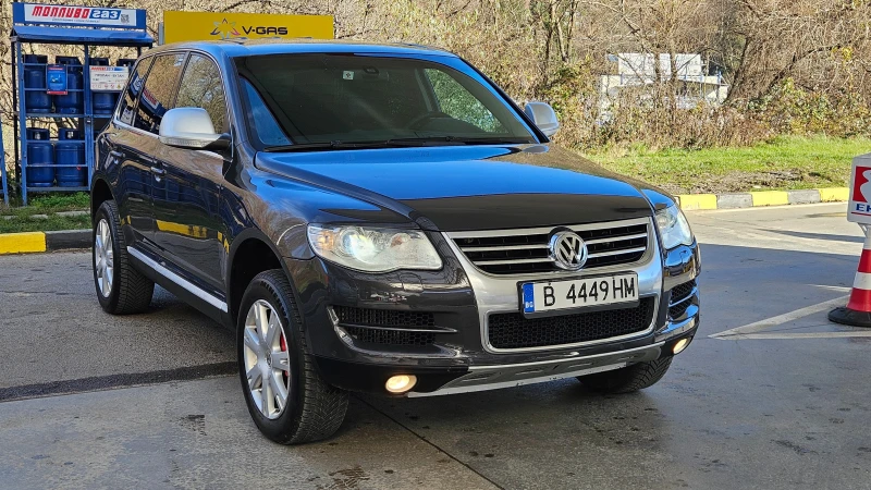 VW Touareg 3.0 Navig/Klimatronik/Avtomat/Facelift, снимка 8 - Автомобили и джипове - 52831589