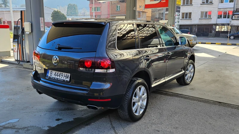 VW Touareg 3.0 Navig/Klimatronik/Avtomat/Facelift, снимка 5 - Автомобили и джипове - 52831589