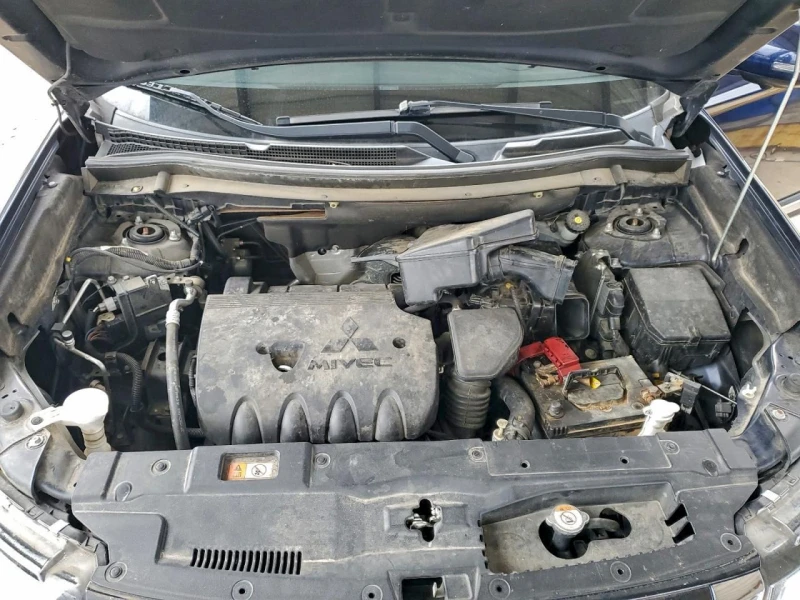 Mitsubishi Outlander, снимка 12 - Автомобили и джипове - 53085698