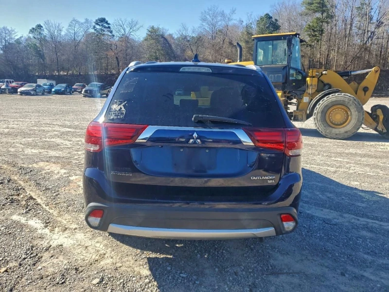 Mitsubishi Outlander, снимка 6 - Автомобили и джипове - 53085698