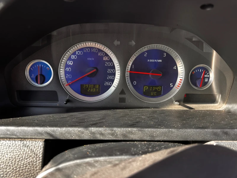 Volvo Xc90 R-design, снимка 3 - Автомобили и джипове - 53100588